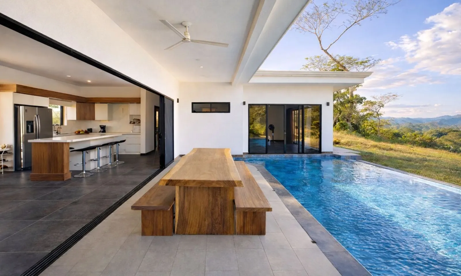 Ocean and Mountain View House - View 5