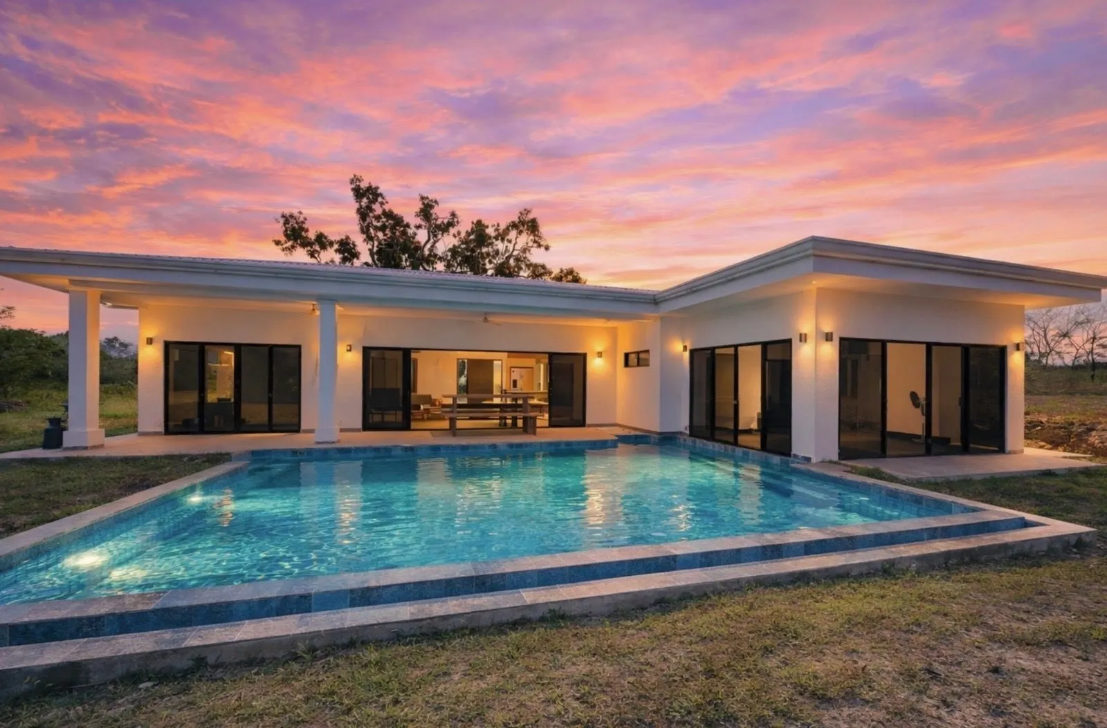 Ocean and Mountain View House - View 6